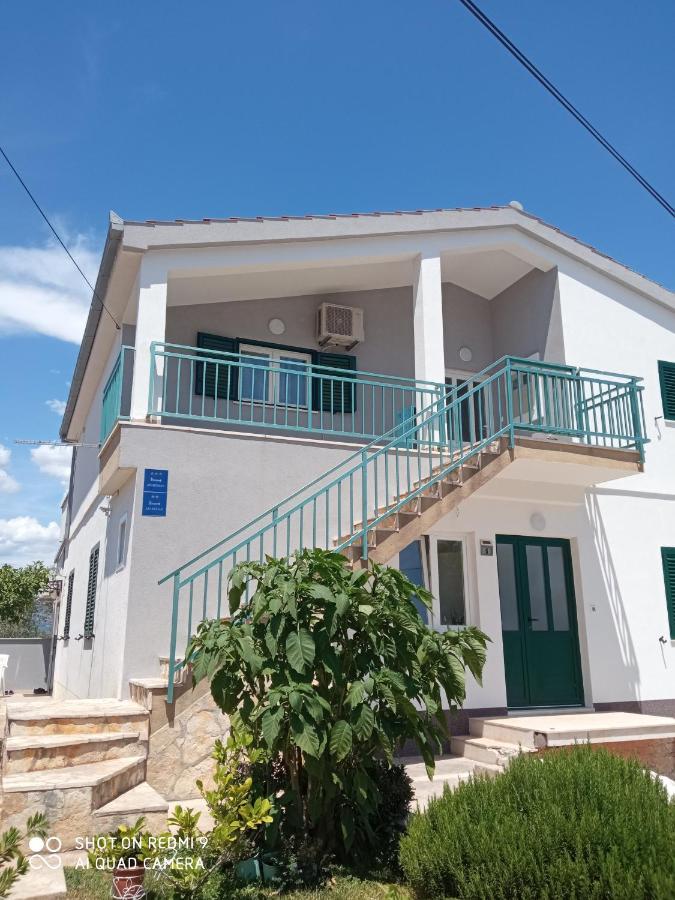Apartment Rosanda Slatine